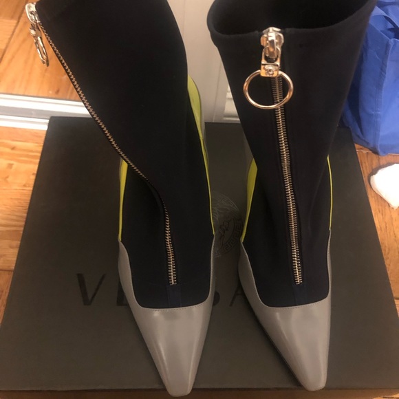 Versace Boots - Picture 2 of 6